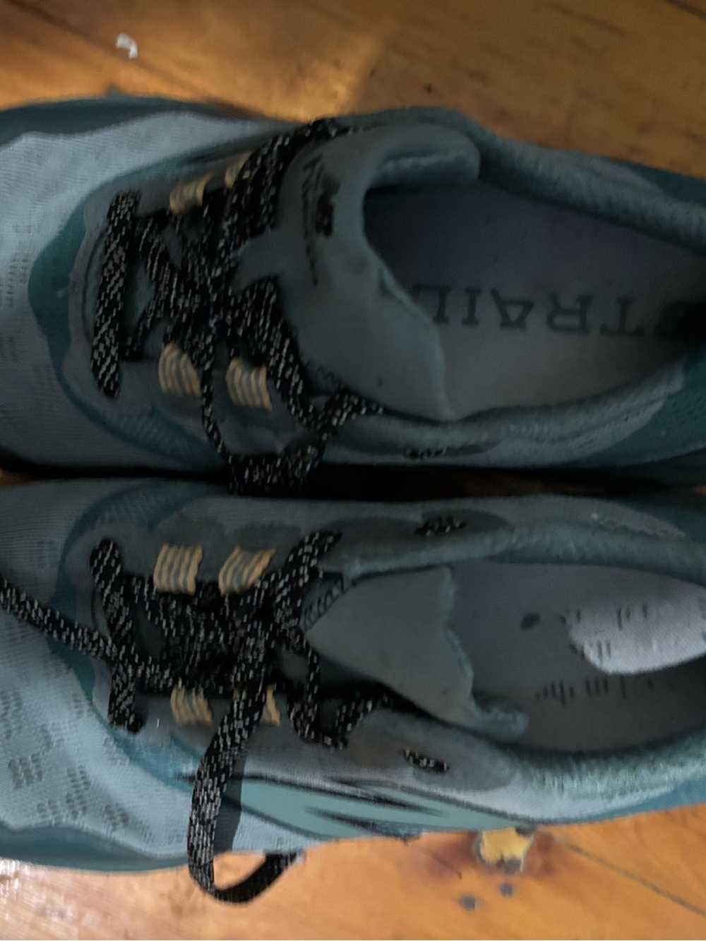 New Balance Trail Runner Teal and Black Lace-Up Sneakers - Picture 5 of 8